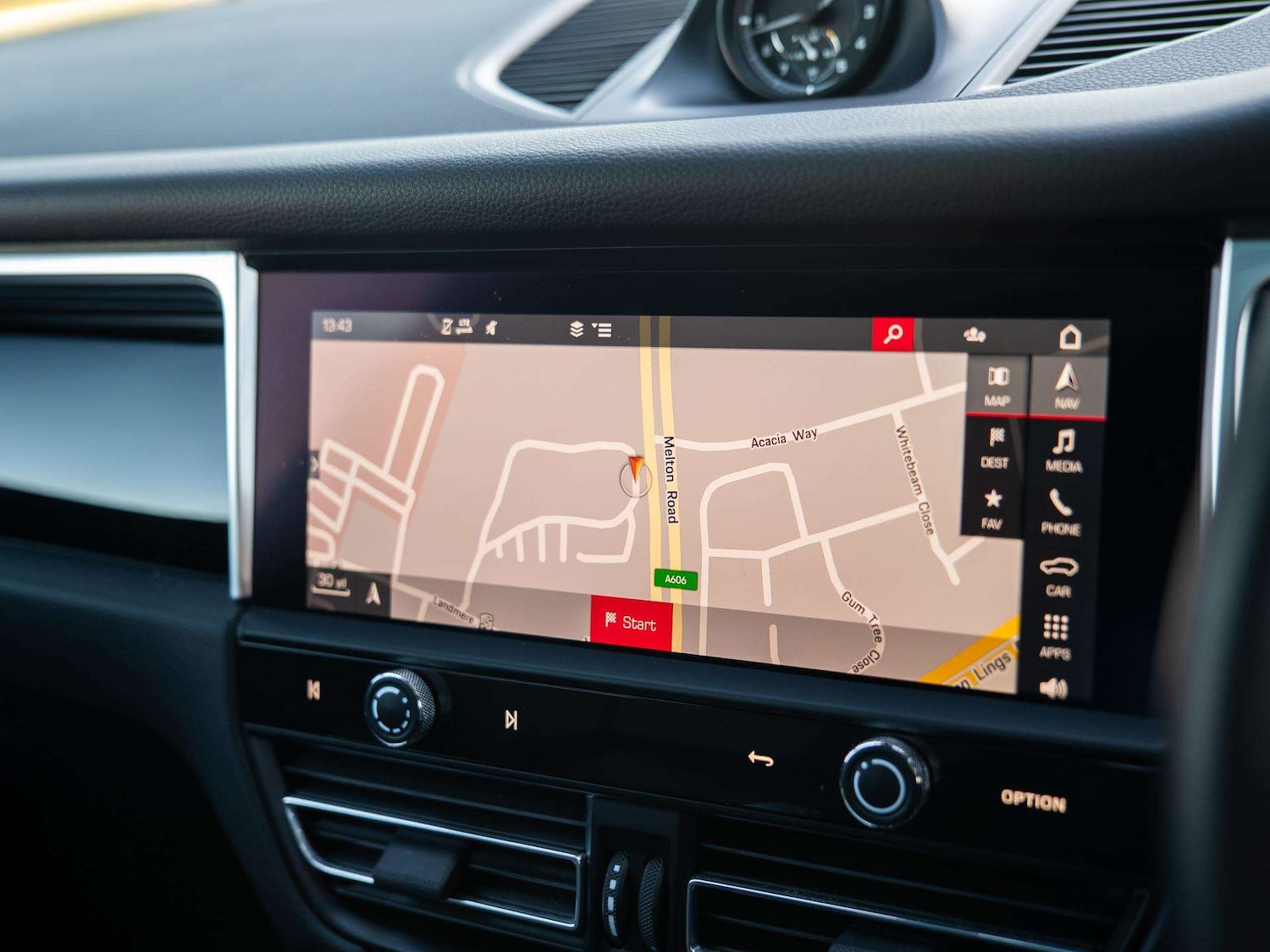 Used Porsche Macan 2023 for sale - 77294282: Photo 18