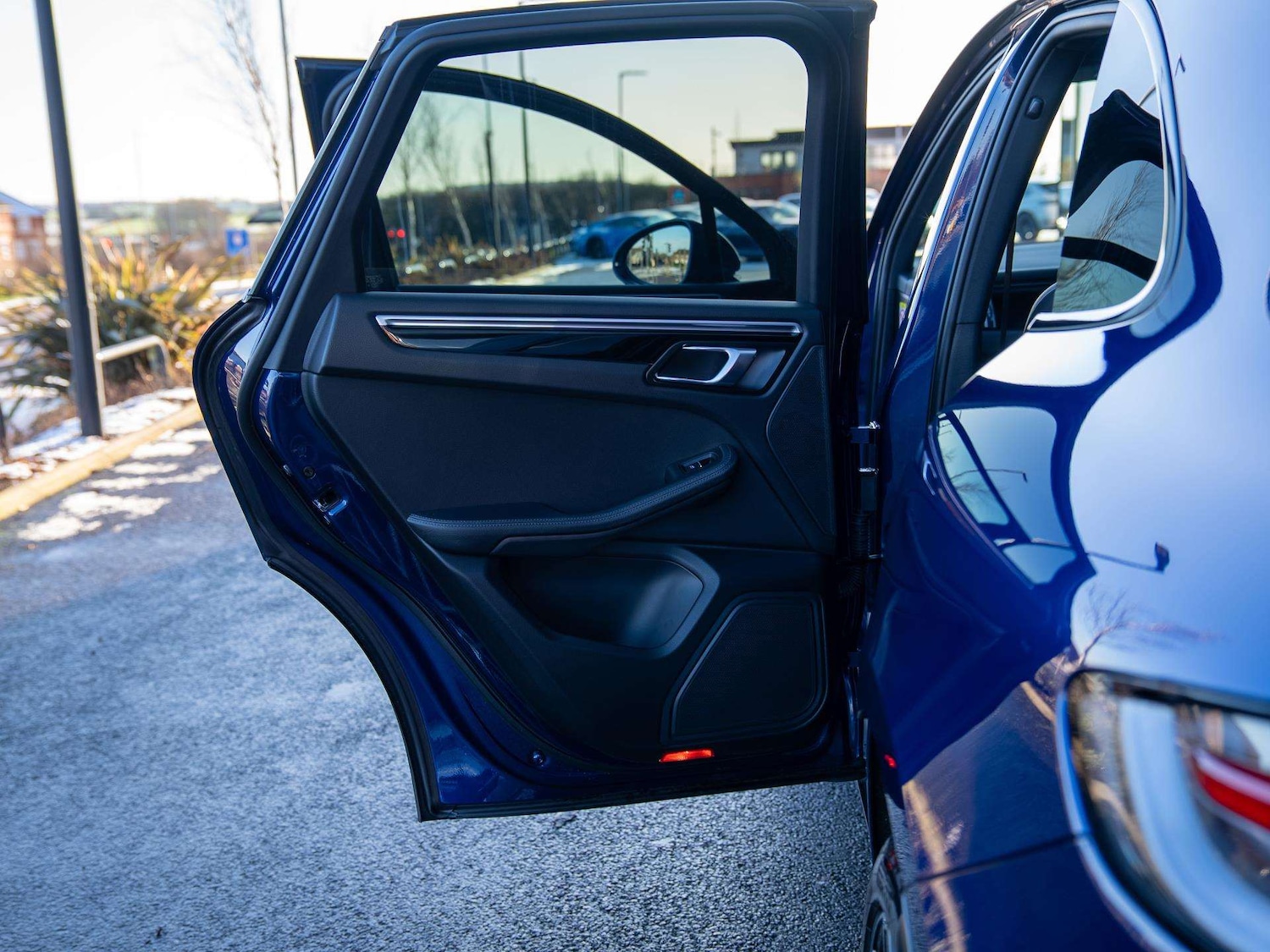 Used Porsche Macan 2023 for sale - 77294282: Photo 34