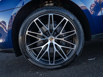 Used Porsche Macan 2023 for sale - 77294282: Photo