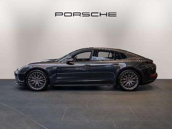 Used Porsche Panamera 2026 for sale - 77458622: Photo