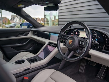 Used Porsche Taycan 2021 for sale - 76113386: Photo 3