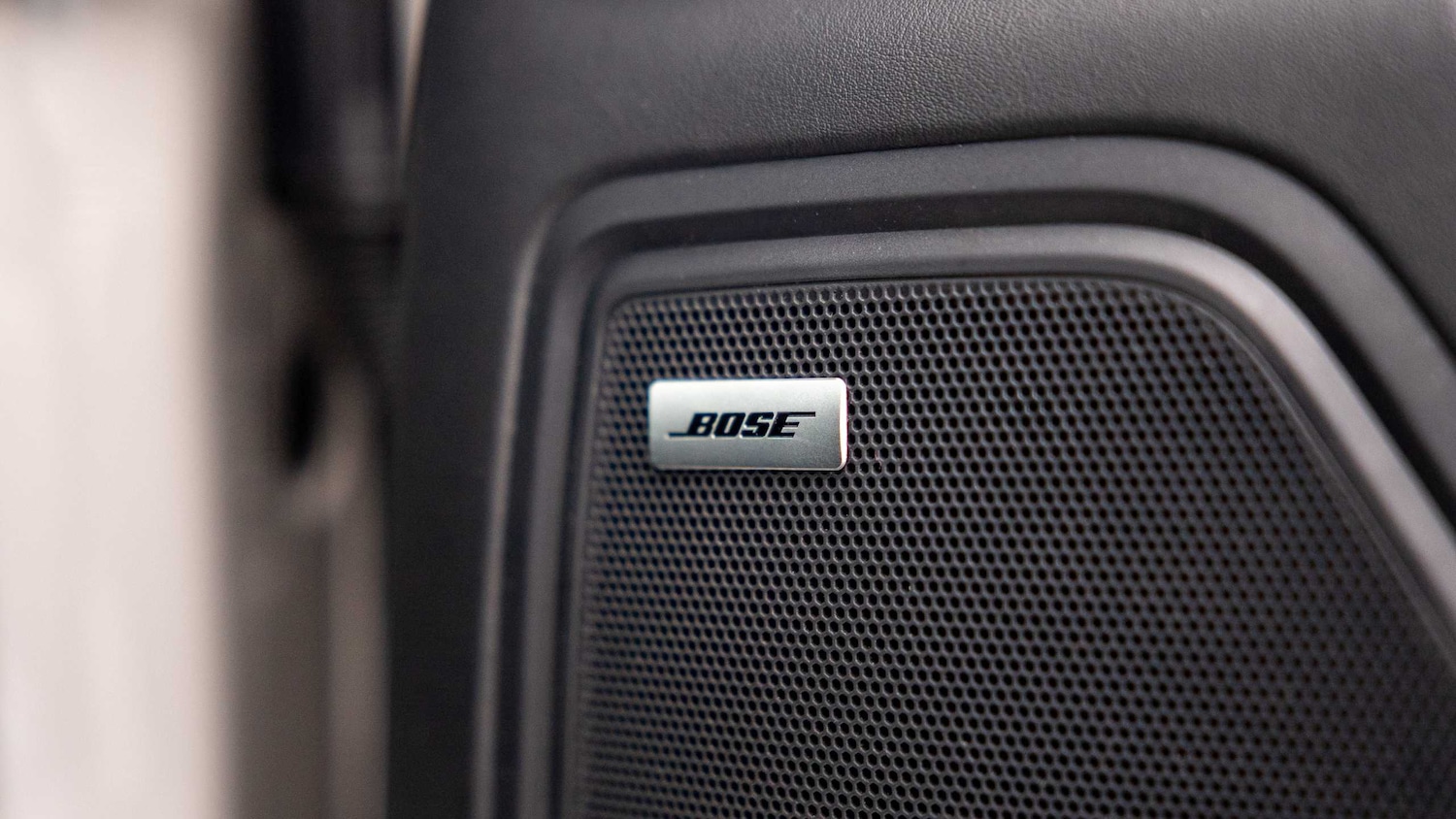 Used Porsche Macan 2023 for sale - 76553140: Photo 30