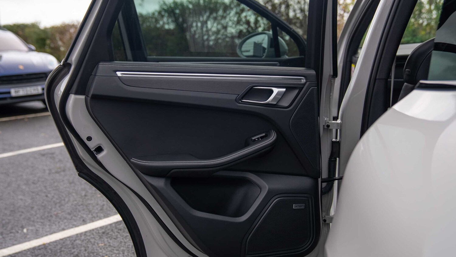 Used Porsche Macan 2023 for sale - 76553140: Photo 34