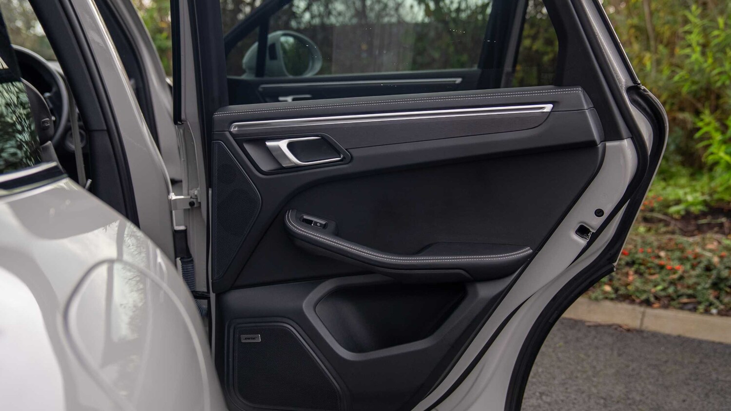 Used Porsche Macan 2023 for sale - 76553140: Photo 35