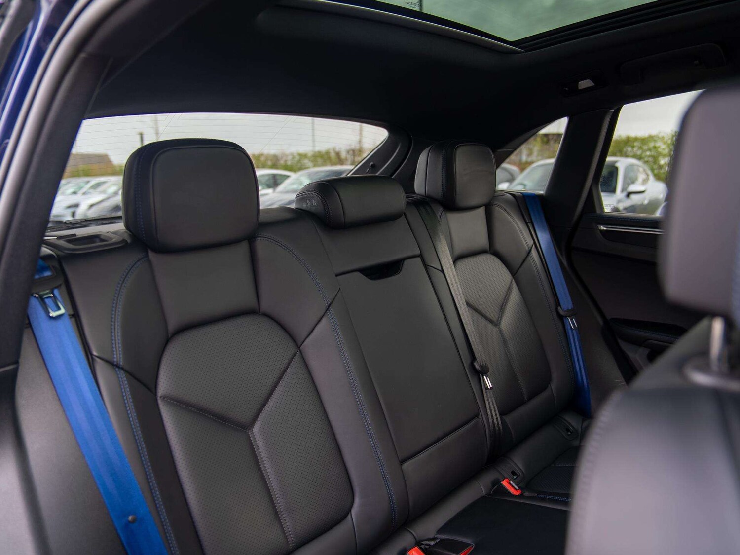 Used Porsche Macan 2024 for sale - 78118688: Photo 11