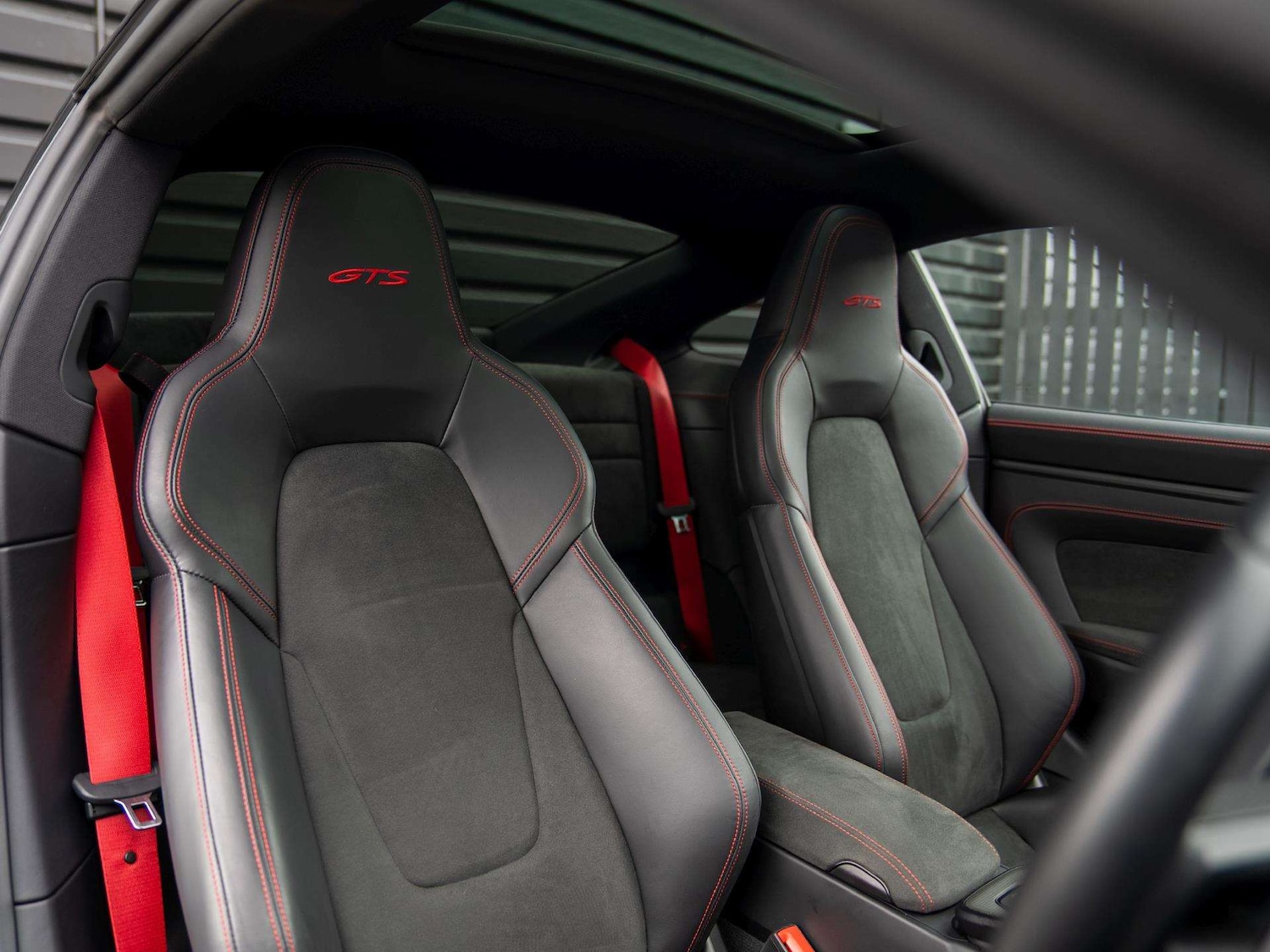 Used Porsche 911 2023 for sale - 76170122: Photo 12