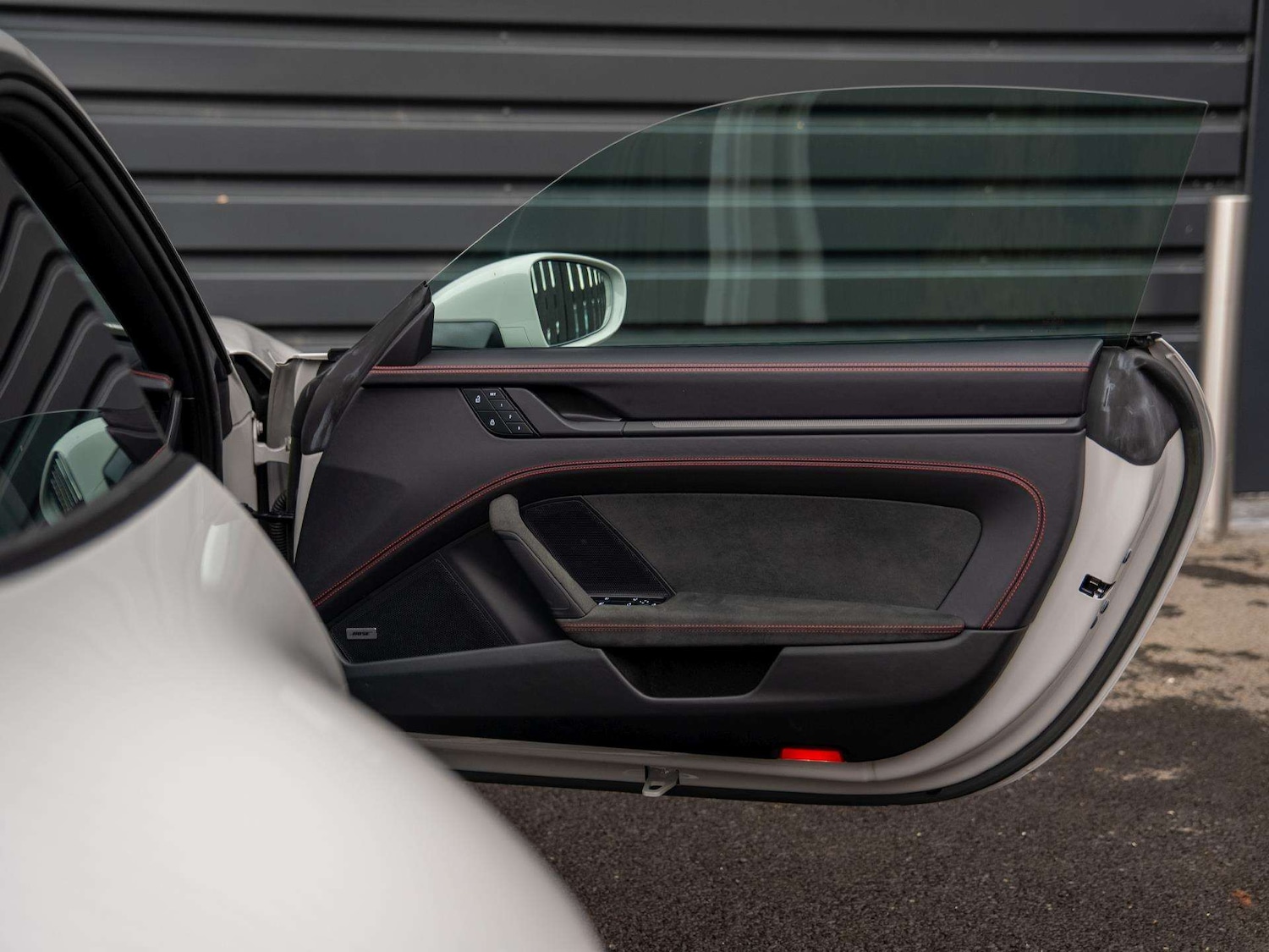 Used Porsche 911 2023 for sale - 76170122: Photo 22