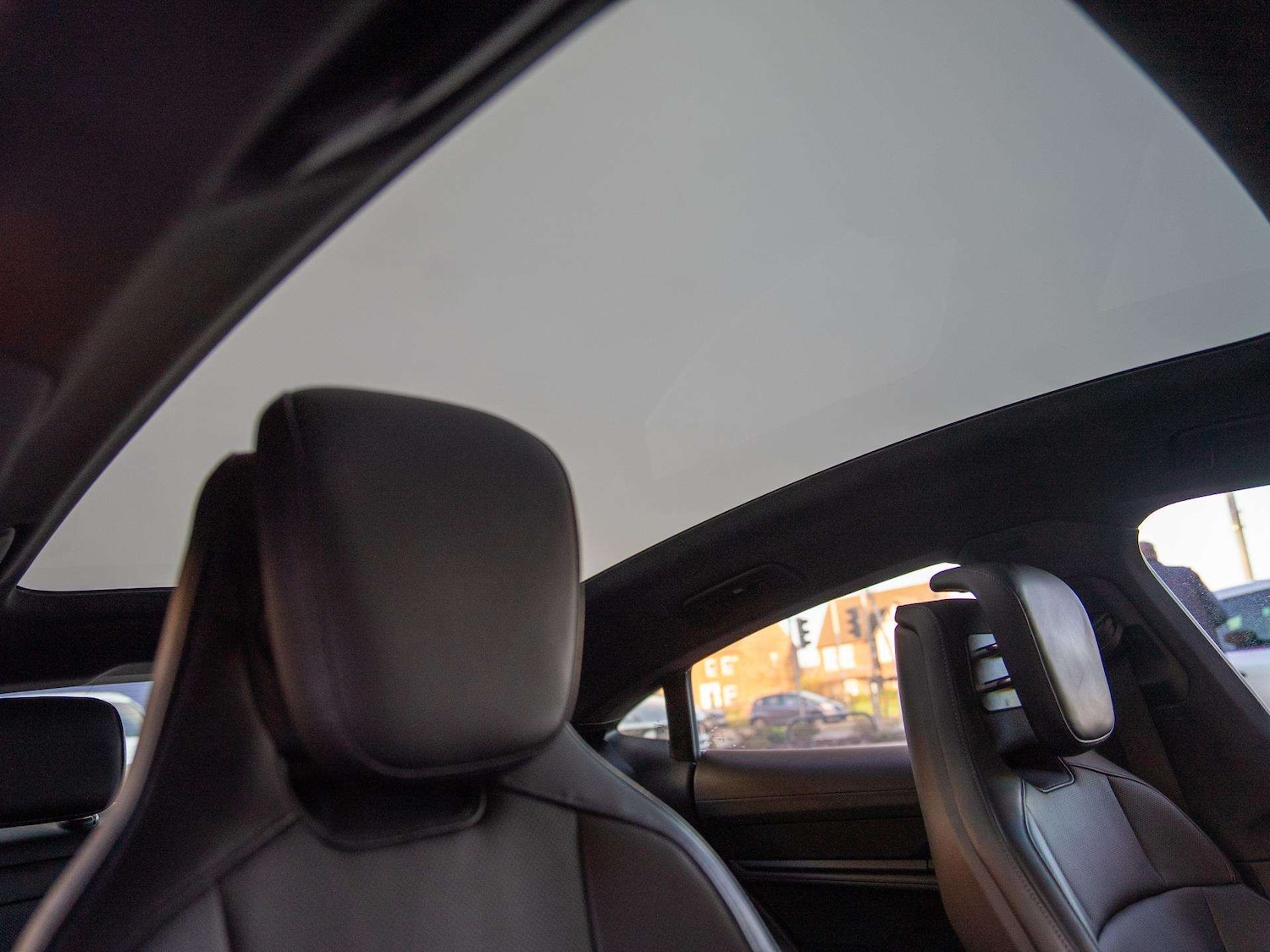 Used Porsche Taycan 2024 for sale - 77044205: Photo 14