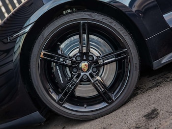 Used Porsche Taycan 2024 for sale - 77044205: Photo