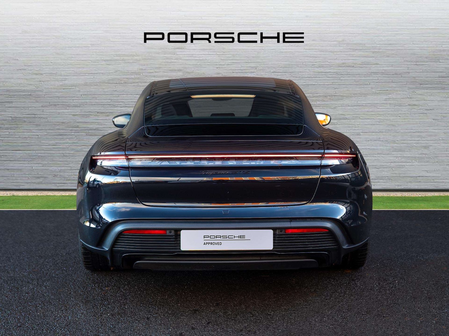 Used Porsche Taycan 2024 for sale - 77044205: Photo 7