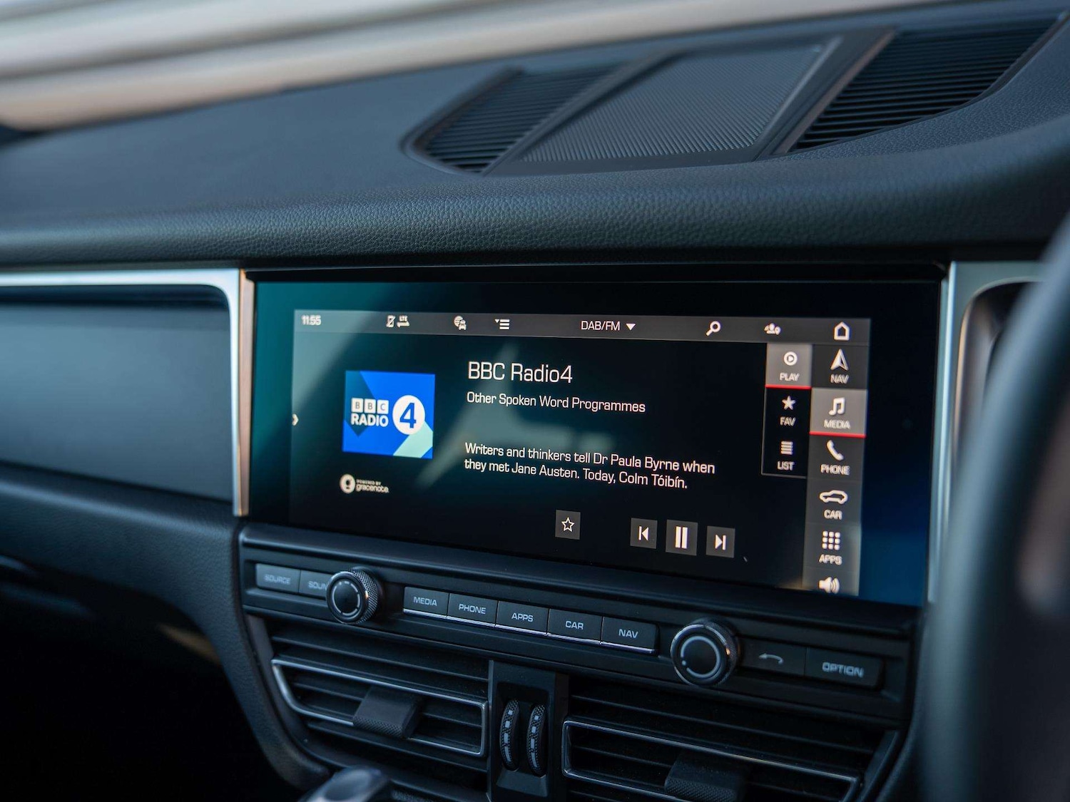 Used Porsche Macan 2021 for sale - 77282003: Photo 15