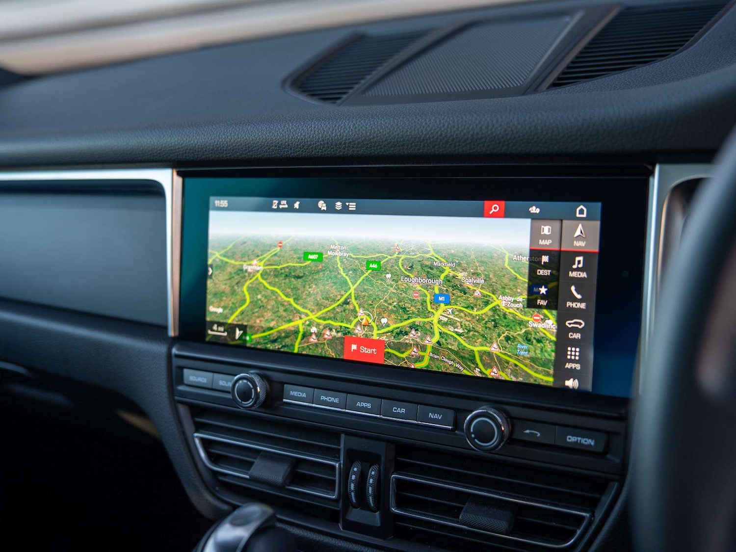 Used Porsche Macan 2021 for sale - 77282003: Photo 17