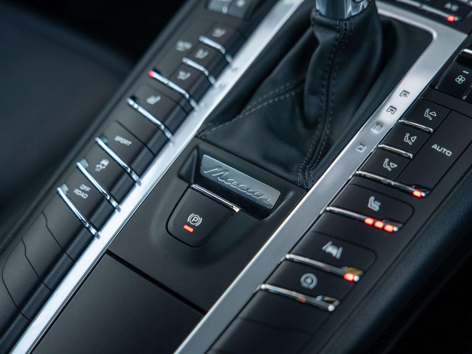 Used Porsche Macan 2021 for sale - 77282003: Photo 23