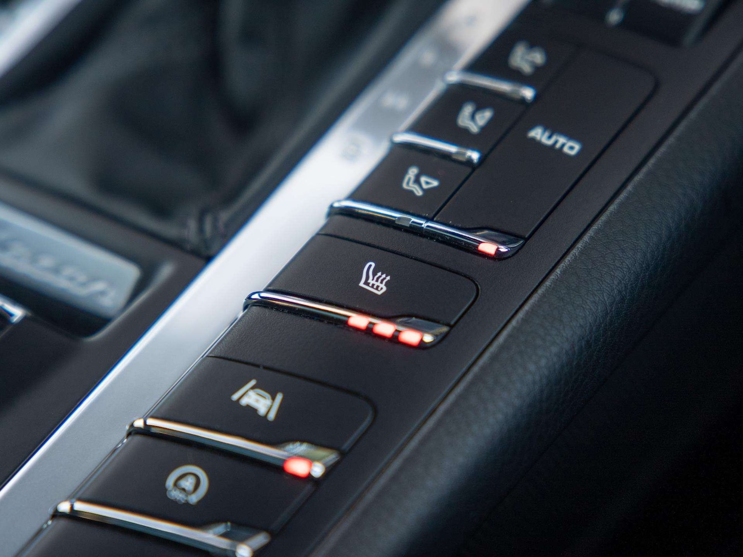 Used Porsche Macan 2021 for sale - 77282003: Photo 24