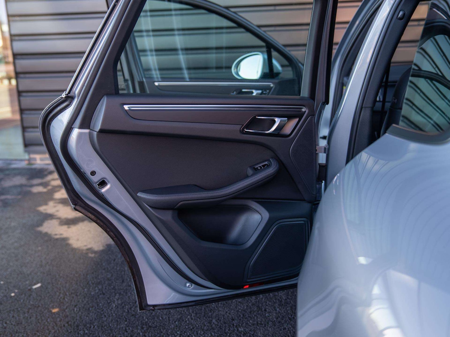 Used Porsche Macan 2021 for sale - 77282003: Photo 30