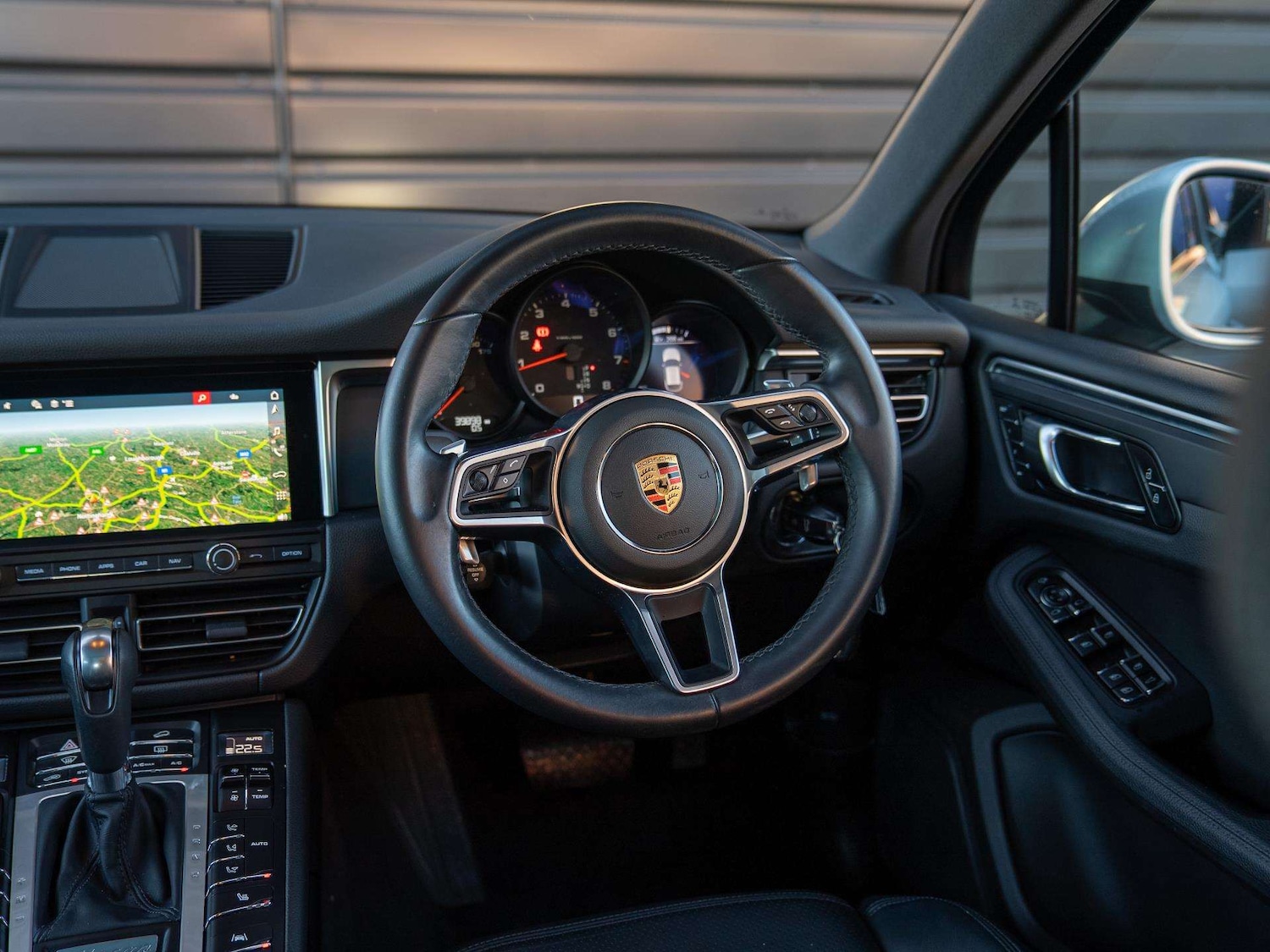 Used Porsche Macan 2021 for sale - 77282003: Photo 7