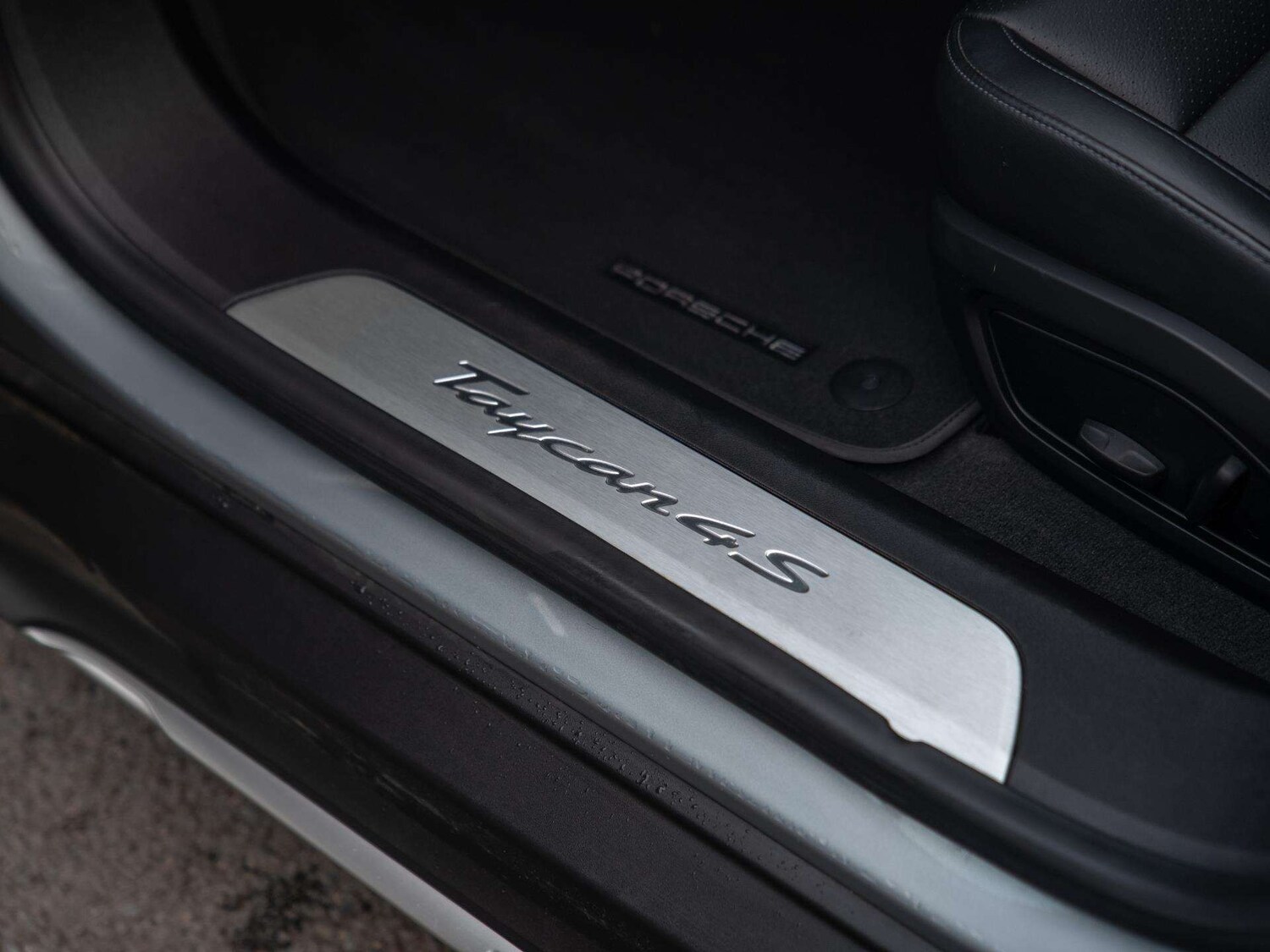 Used Porsche Taycan 2021 for sale - 77282024: Photo 13