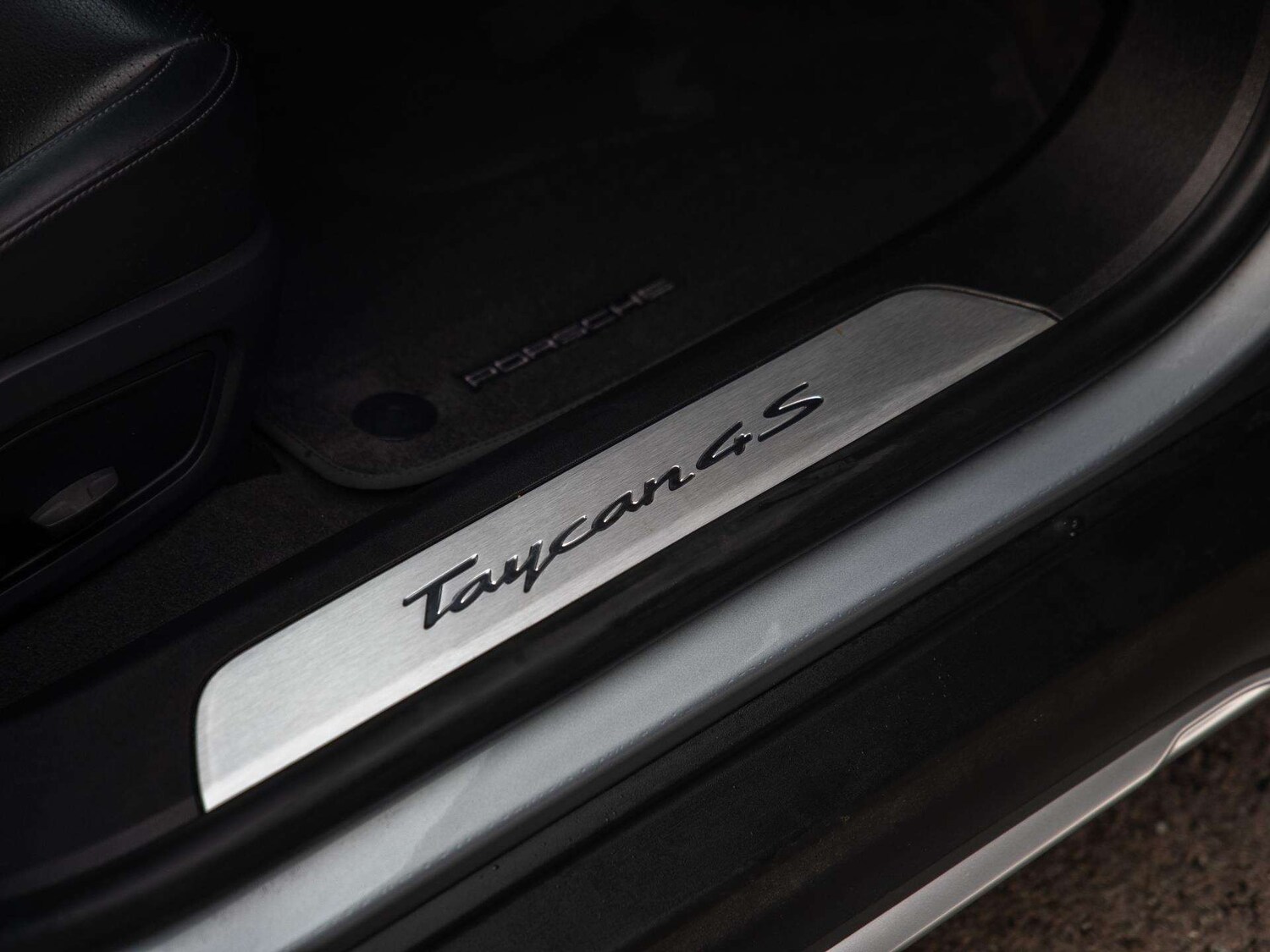 Used Porsche Taycan 2021 for sale - 77282024: Photo 14