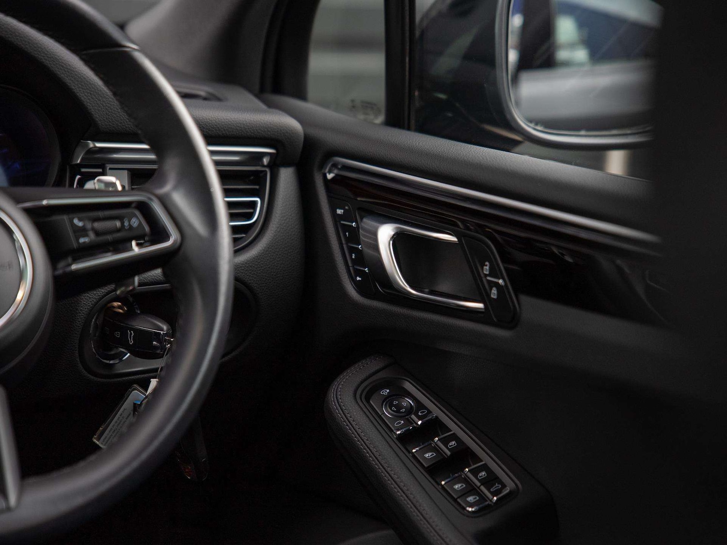 Used Porsche Macan 2022 for sale - 76475879: Photo 23