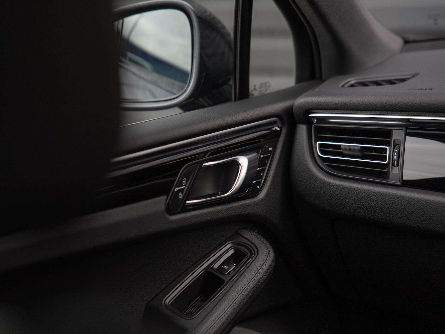 Used Porsche Macan 2022 for sale - 76475879: Photo 25