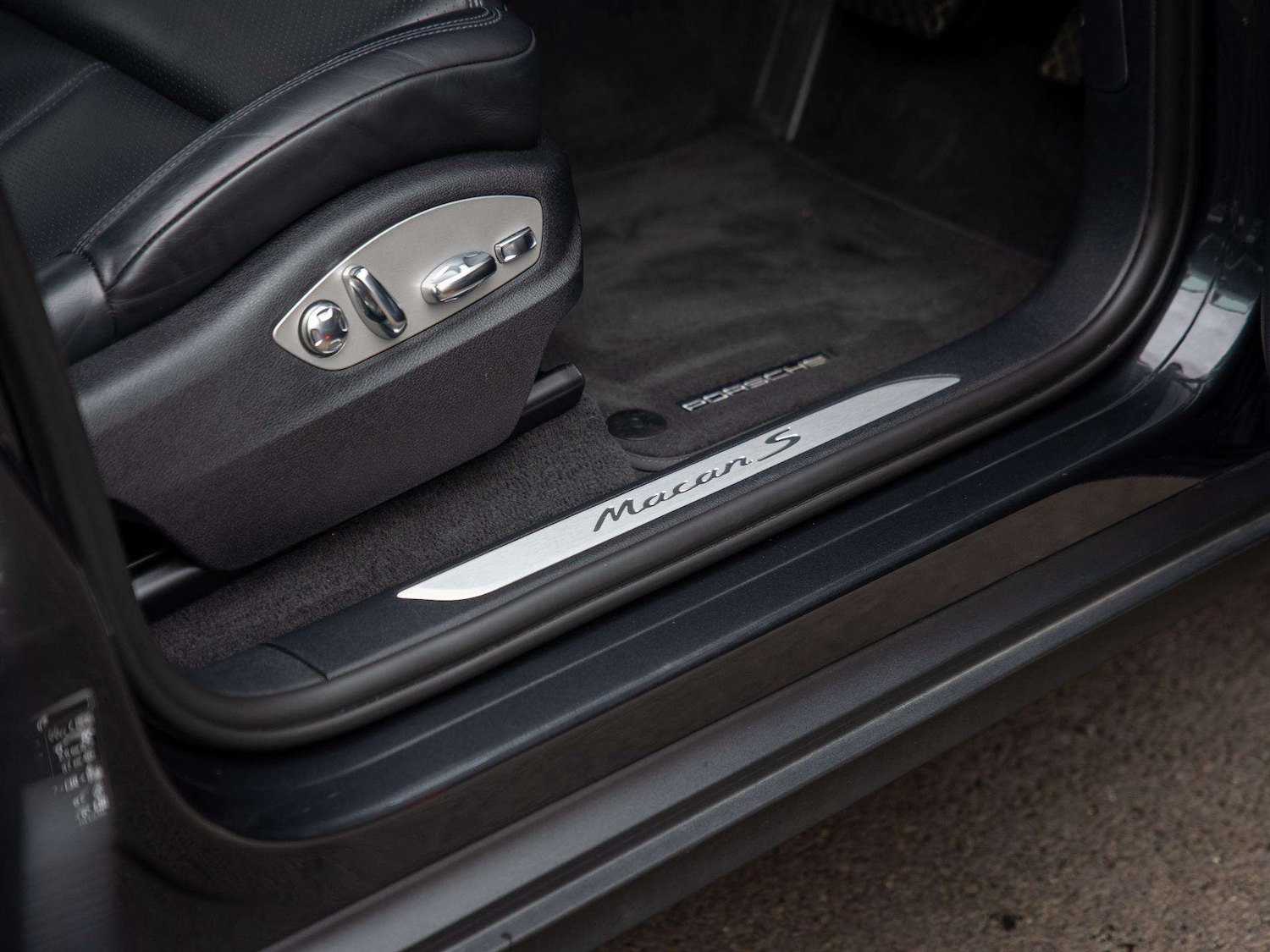 Used Porsche Macan 2022 for sale - 76475879: Photo 28