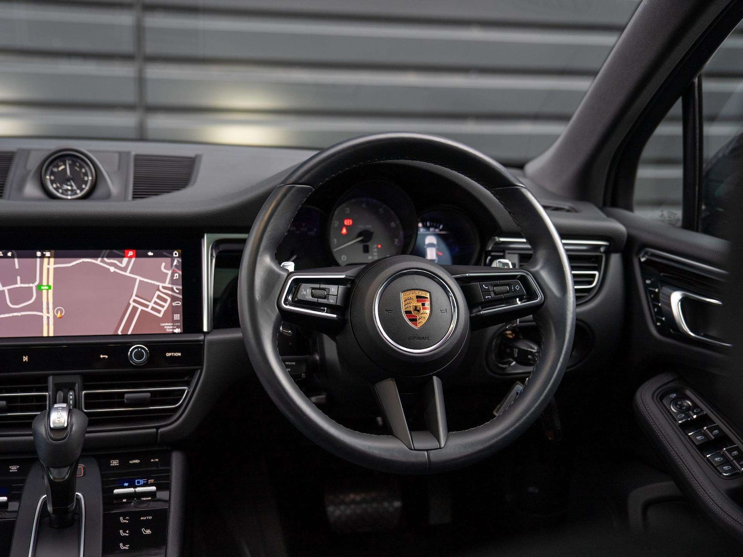 Used Porsche Macan 2022 for sale - 76475879: Photo 8