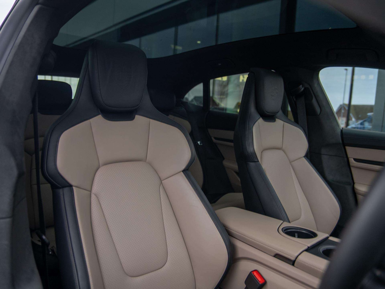 Used Porsche Taycan for sale - 76978888: Photo 11