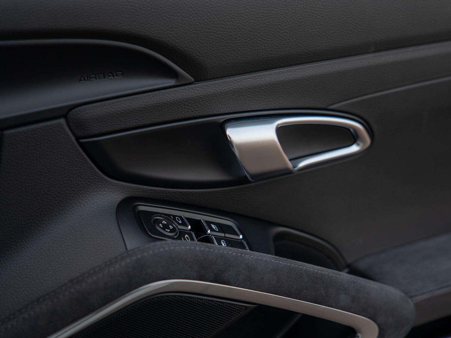 Used Porsche Cayman 2019 for sale - 77810979: Photo 31