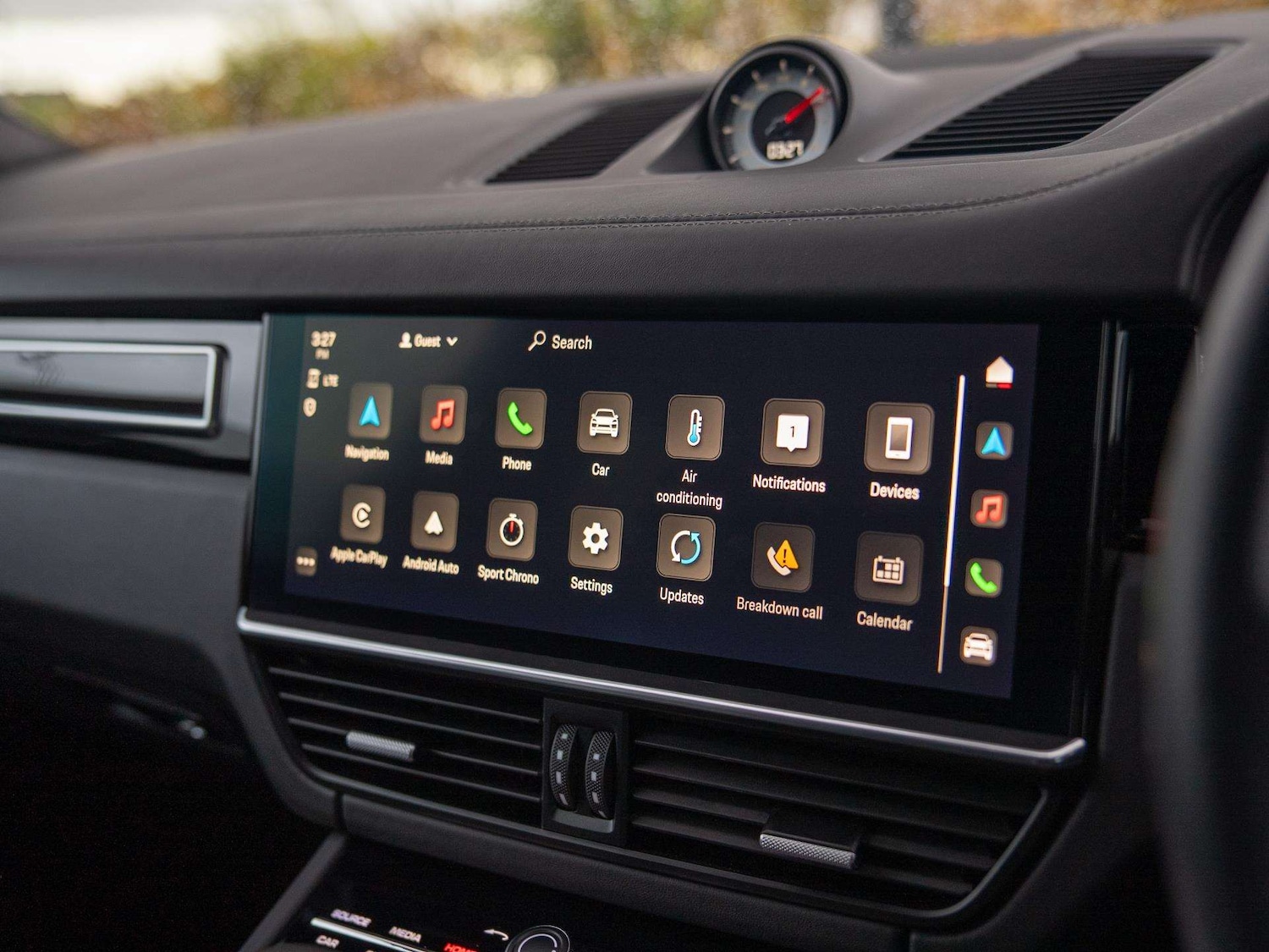 Used Porsche Cayenne 2023 for sale - 76540887: Photo 16