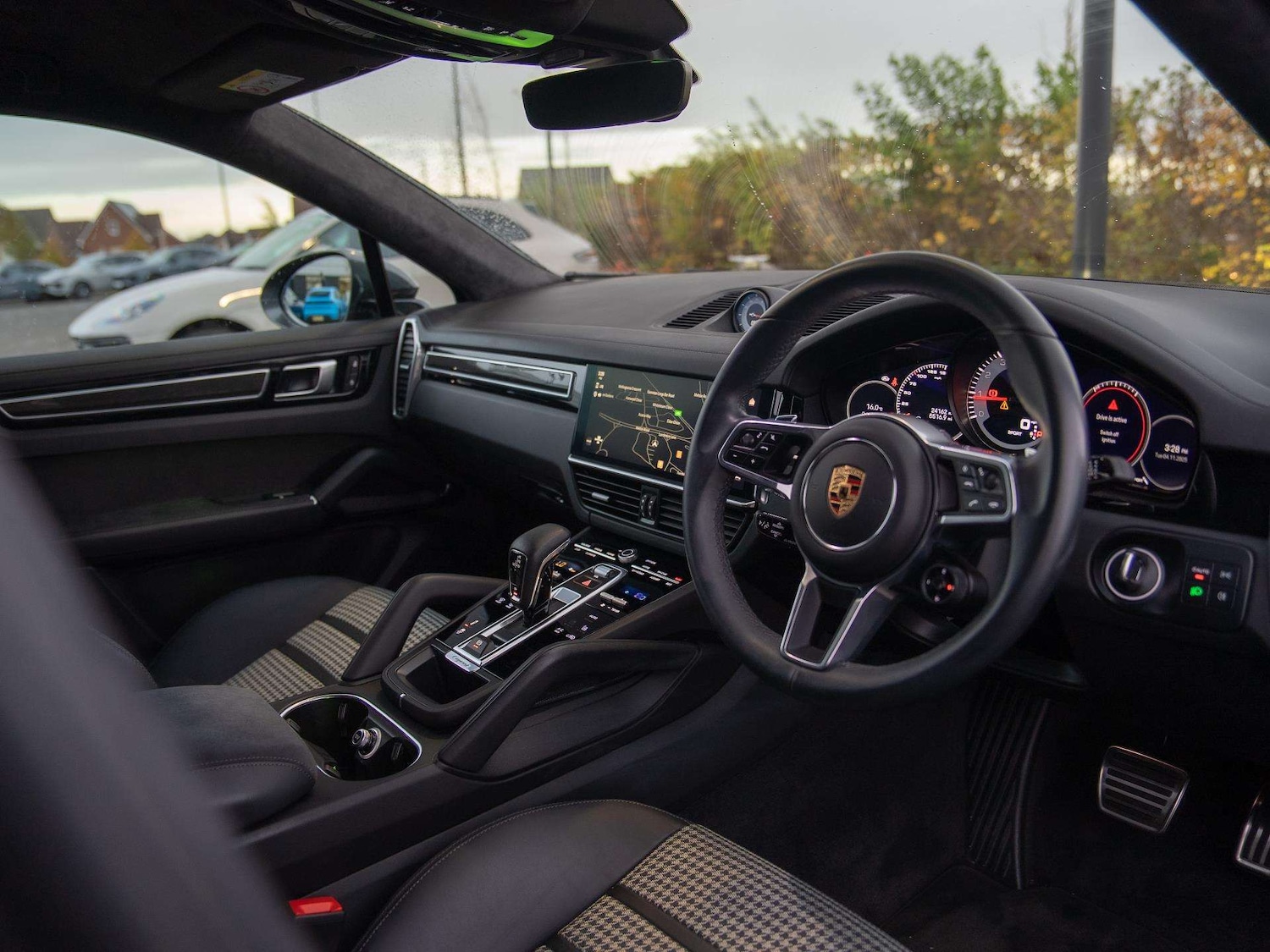 Used Porsche Cayenne 2023 for sale - 76540887: Photo 6