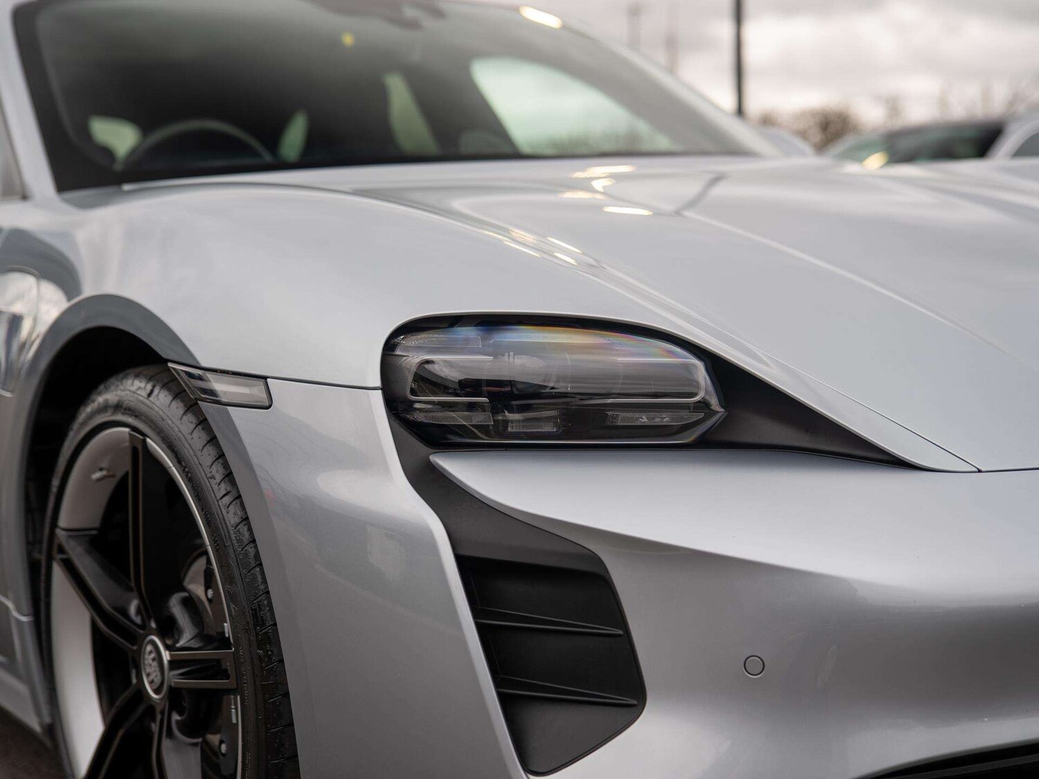 Used Porsche Taycan 2023 for sale - 77414544: Photo 14