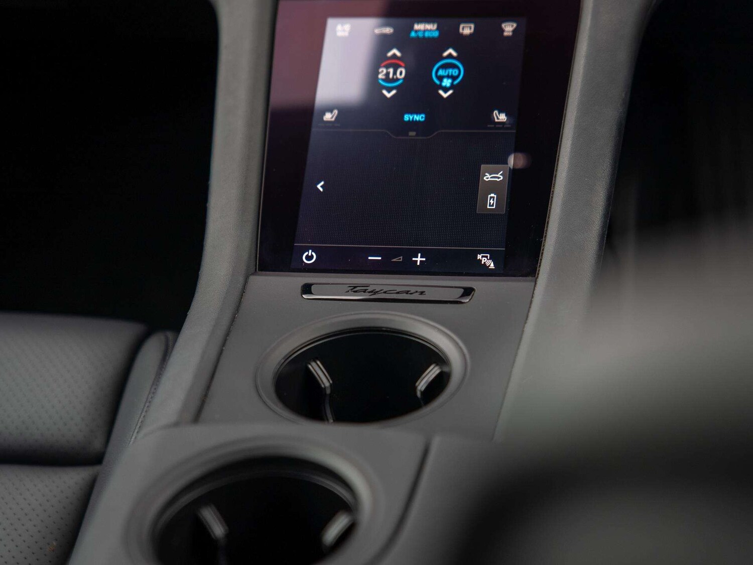 Used Porsche Taycan 2023 for sale - 77414544: Photo 27