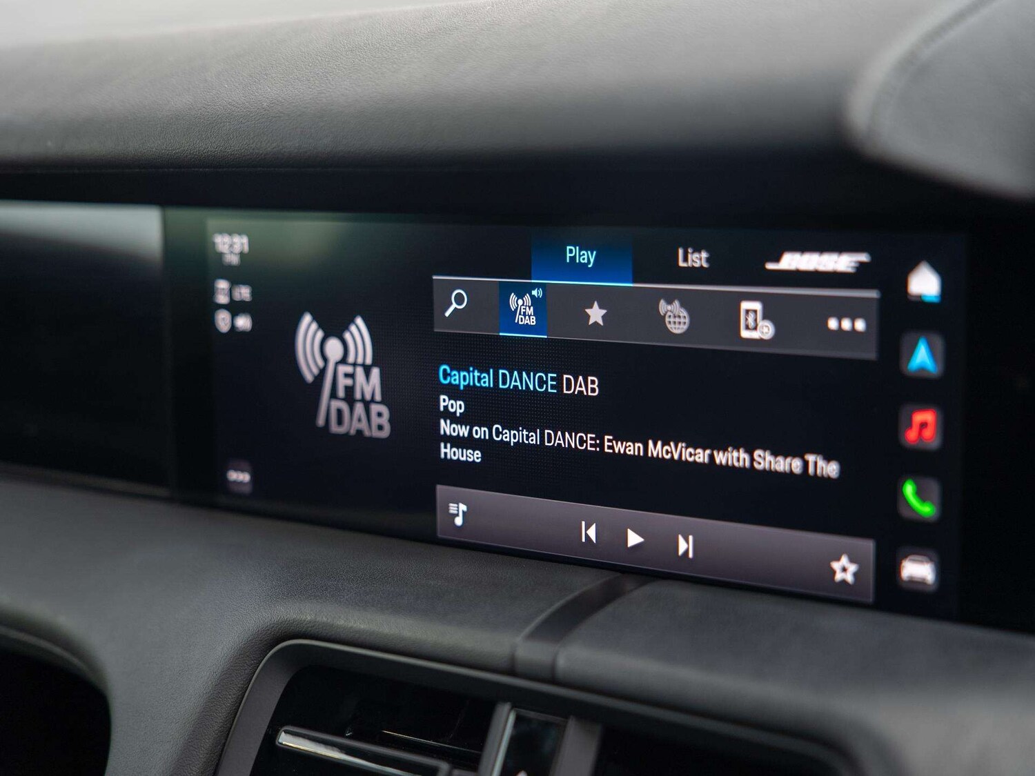 Used Porsche Taycan 2023 for sale - 77414544: Photo 29