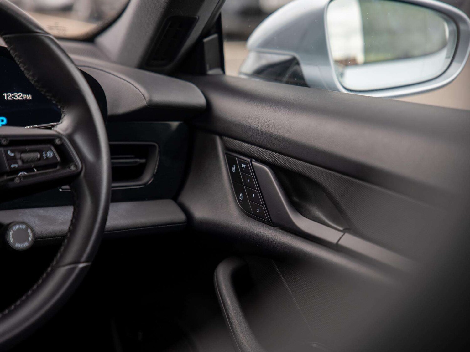 Used Porsche Taycan 2023 for sale - 77414544: Photo 33