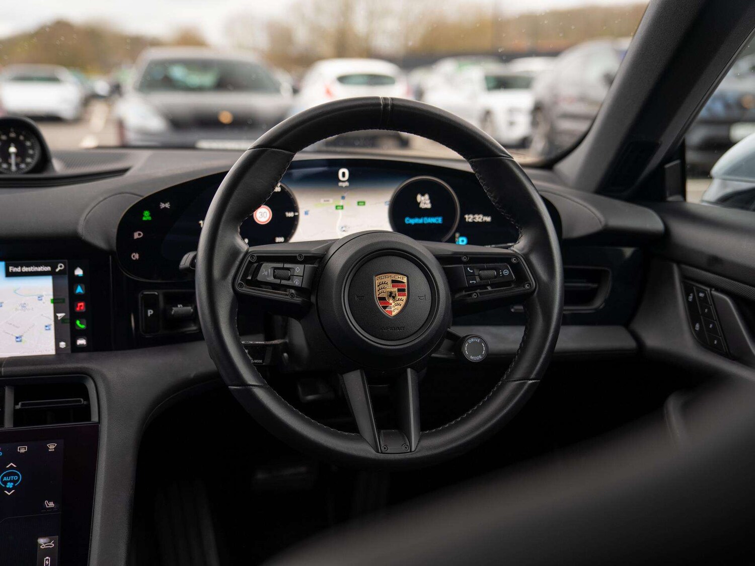 Used Porsche Taycan 2023 for sale - 77414544: Photo 8