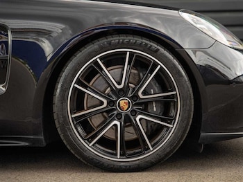 Used Porsche Panamera 2025 for sale - 75418020: Photo