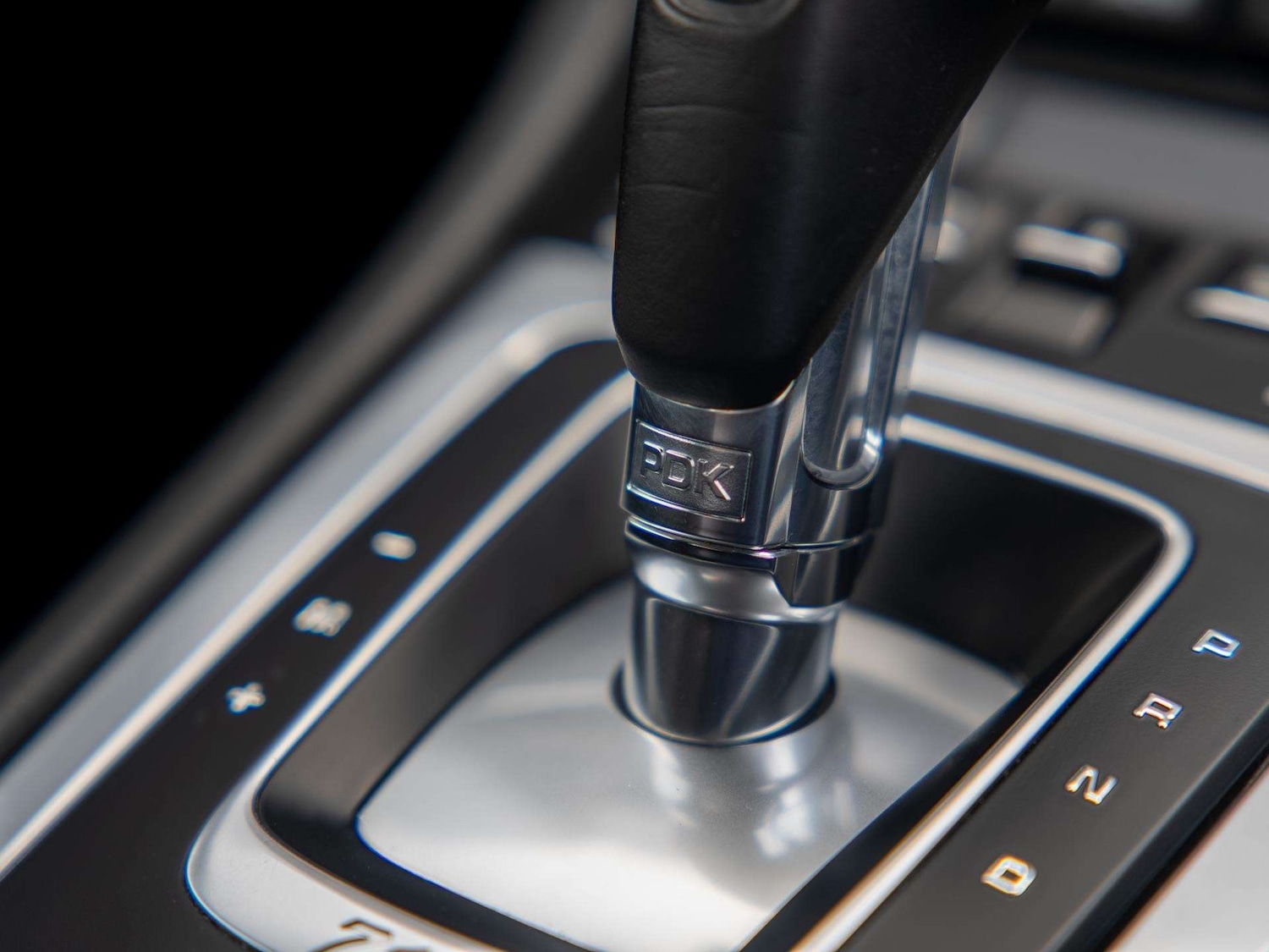 Used Porsche Cayman 2019 for sale - 76435711: Photo 26