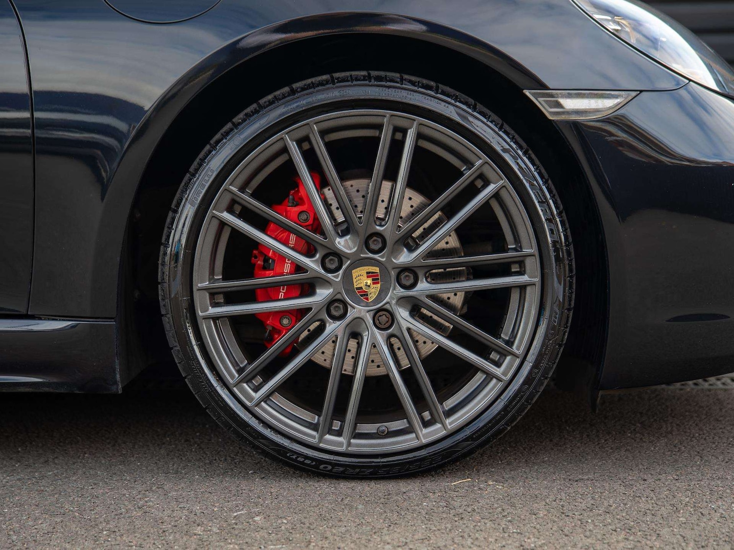 Used Porsche Cayman 2019 for sale - 76435711: Photo 4