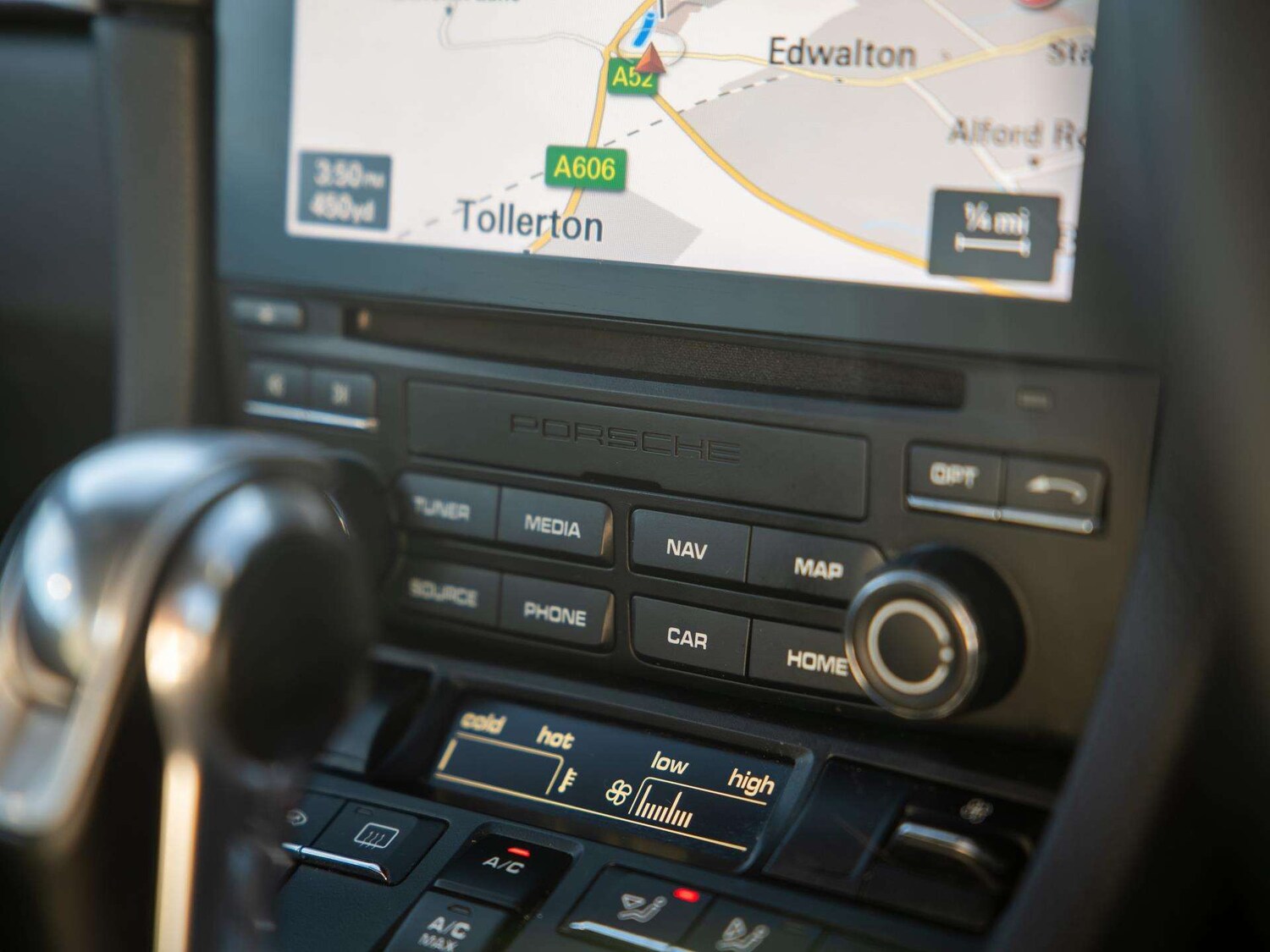 Used Porsche Cayman 2018 for sale - 77996122: Photo 18