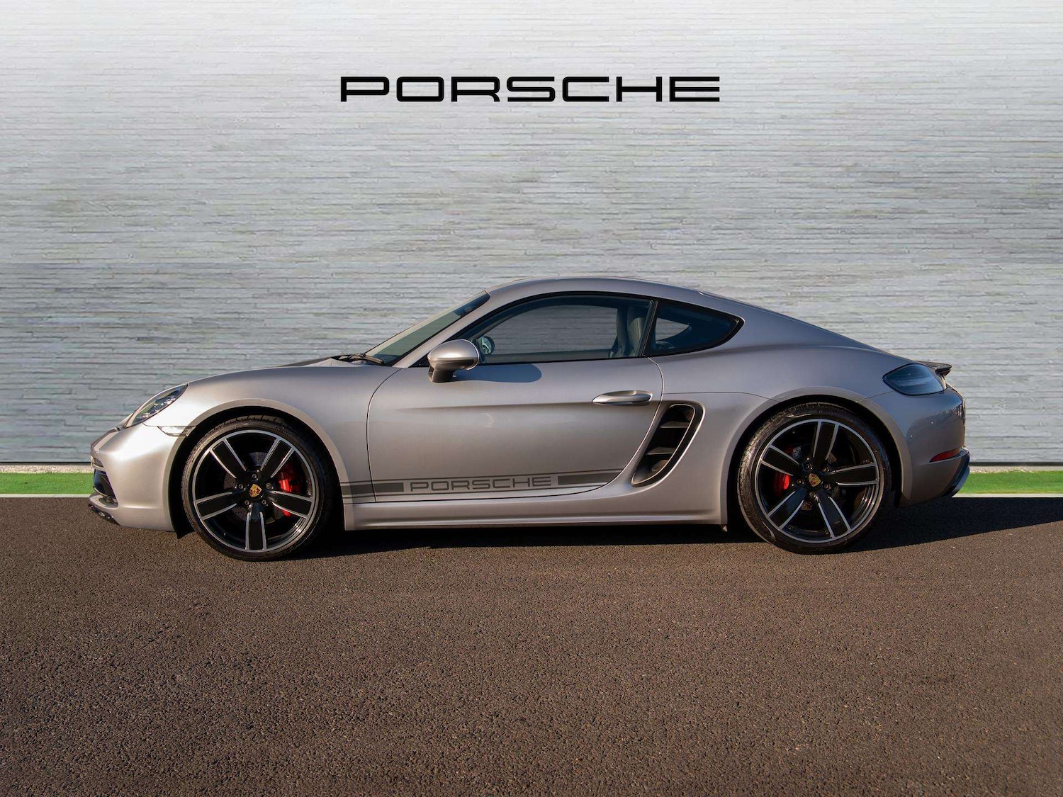 Used Porsche Cayman 2018 for sale - 77996122: Photo 5