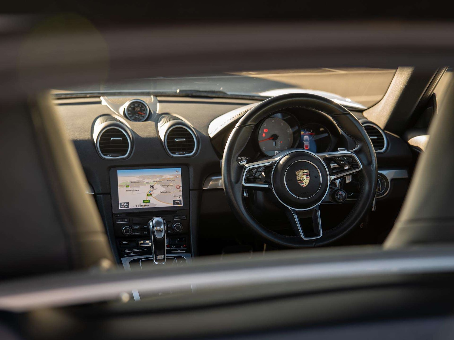 Used Porsche Cayman 2018 for sale - 77996122: Photo 9