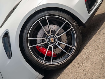 Used Porsche 911 2024 for sale - 79364721: Photo