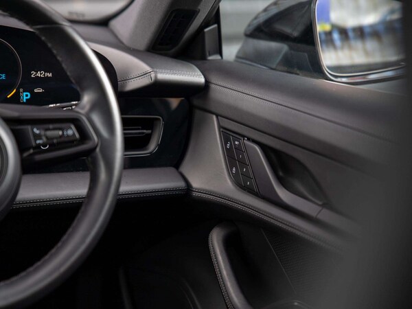 Used Porsche Taycan 2022 for sale - 76230327: Photo 26