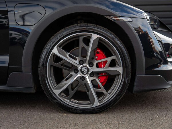 Used Porsche Taycan 2022 for sale - 76230327: Photo 4