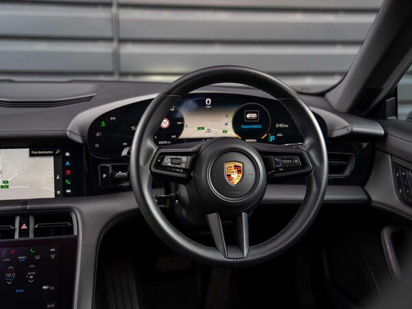 Used Porsche Taycan 2022 for sale - 76230327: Photo 9