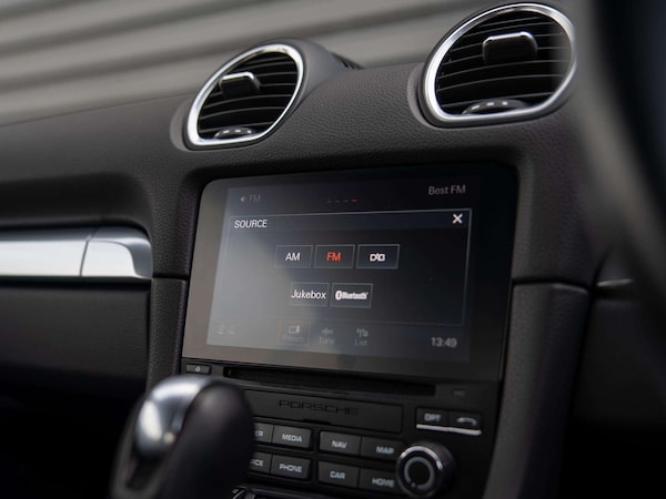 Used Porsche Cayman 2019 for sale - 76230376: Photo 19