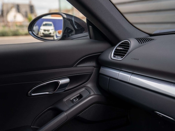 Used Porsche Cayman 2019 for sale - 76230376: Photo 28