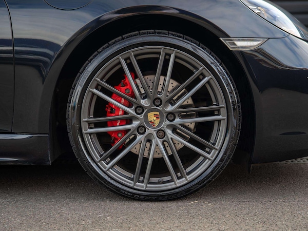 Used Porsche Cayman 2019 for sale - 76230376: Photo 4