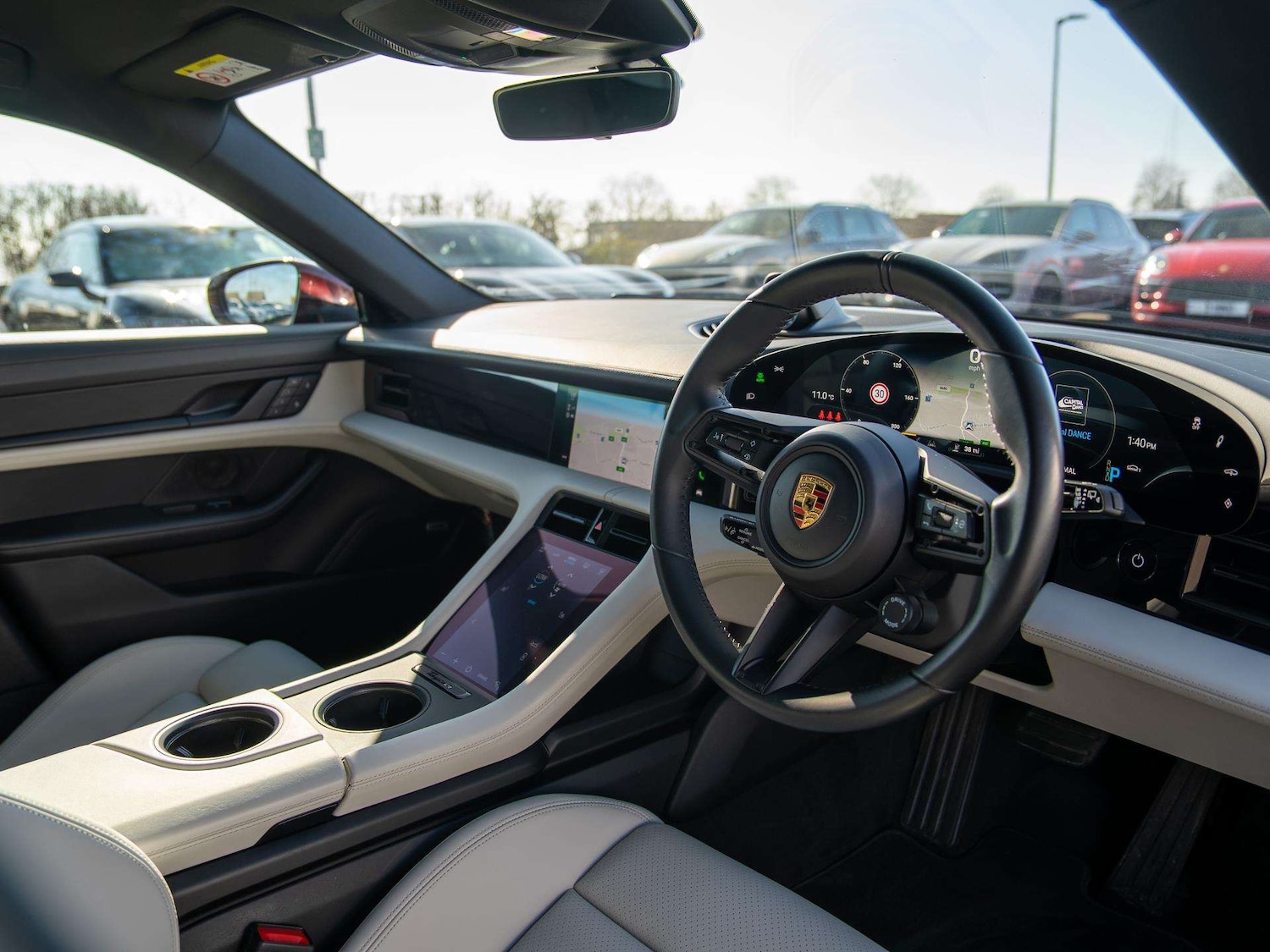 Used Porsche Taycan 2022 for sale - 77811088: Photo 8