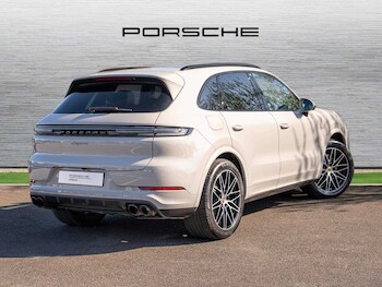 Used Porsche Cayenne 2025 for sale - 75217492: Photo